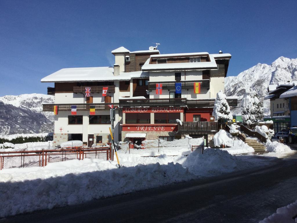 Albergo Trieste Tambre dʼAlpago Kültér fotó