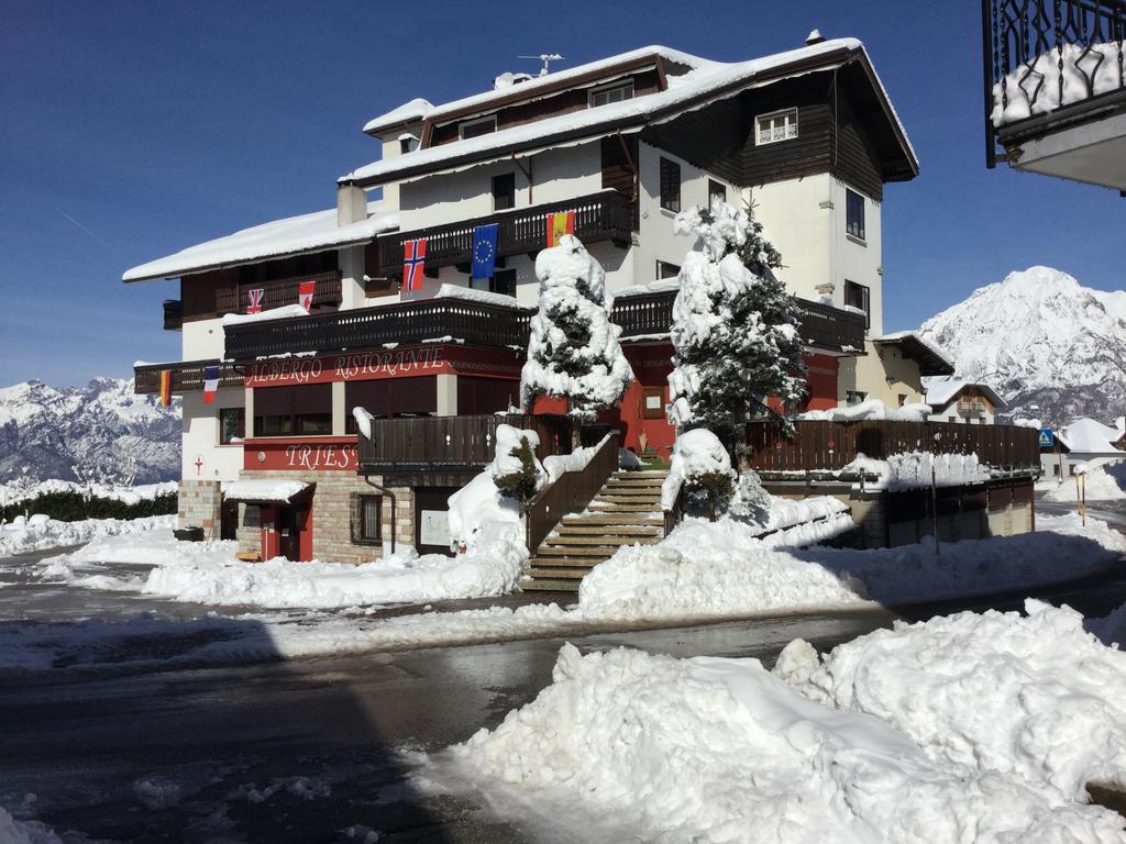Albergo Trieste Tambre dʼAlpago Kültér fotó