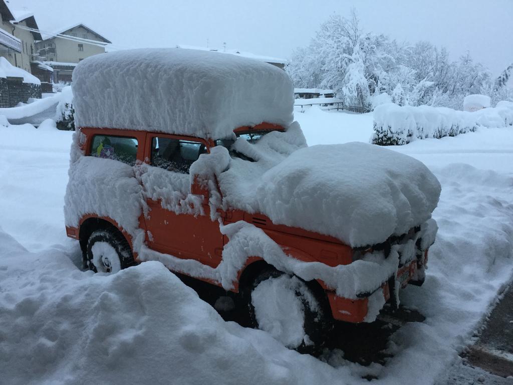 Albergo Trieste Tambre dʼAlpago Kültér fotó