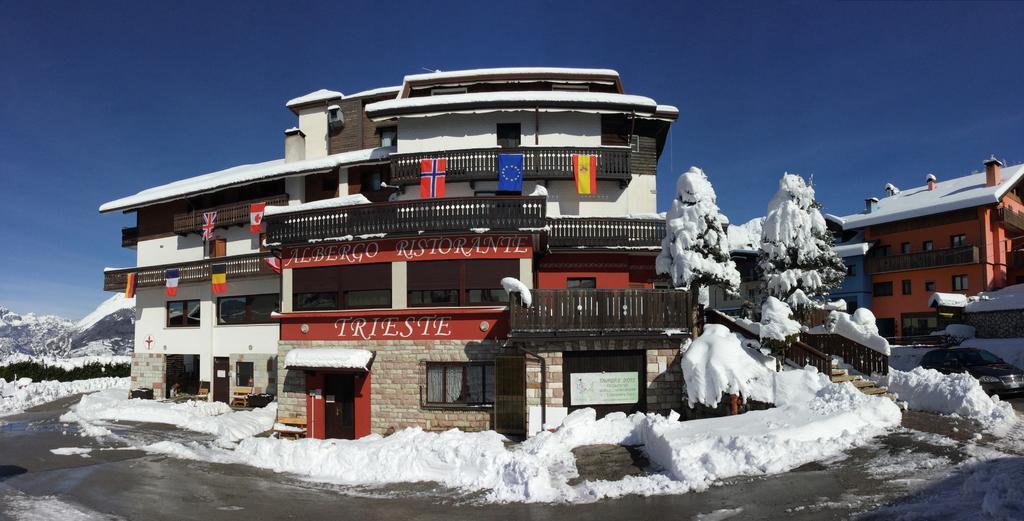 Albergo Trieste Tambre dʼAlpago Kültér fotó