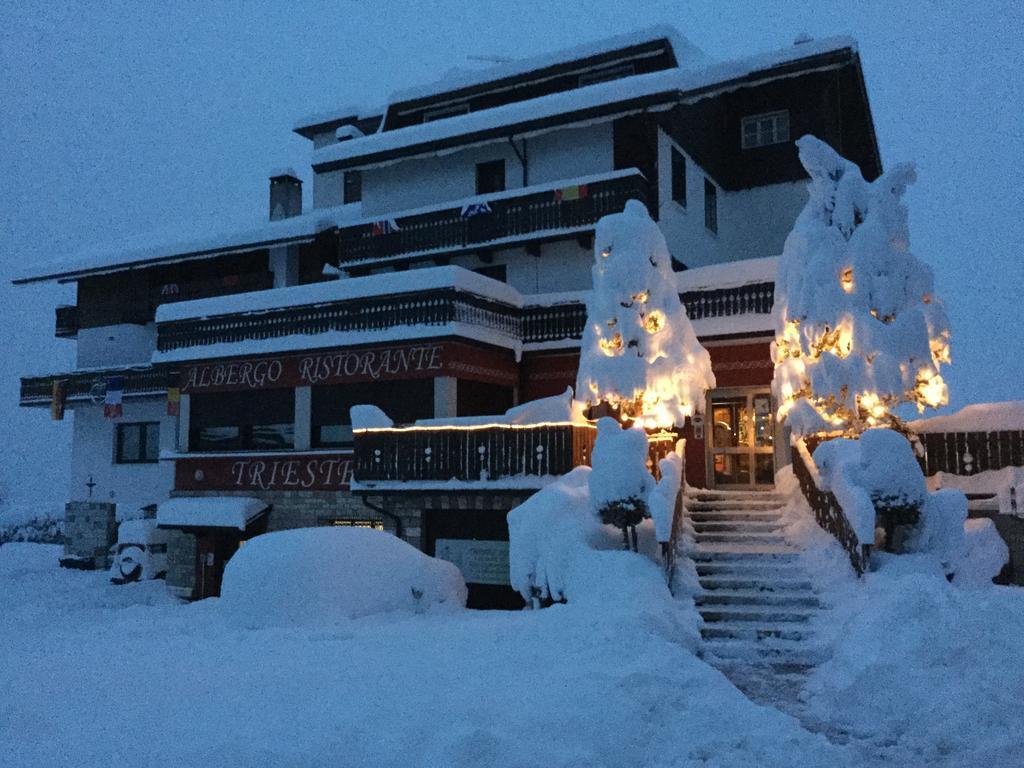 Albergo Trieste Tambre dʼAlpago Kültér fotó